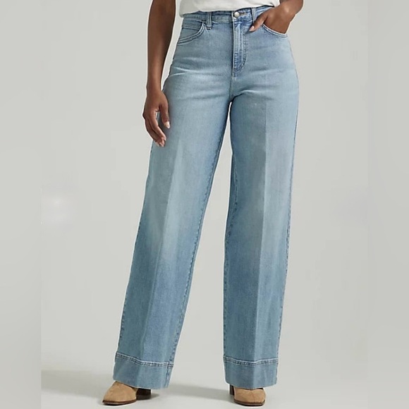 Lee Denim - Lee Women's Legendary High Rise Trouser Jean size 12 Wide Leg